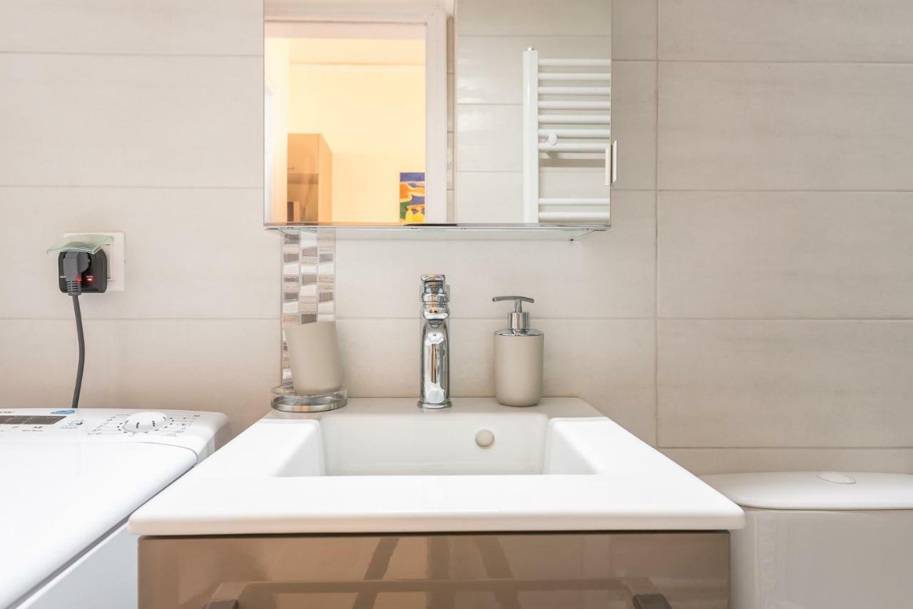 Stylish Kerameikos Apartment By Cloudkeys Athens Exterior photo