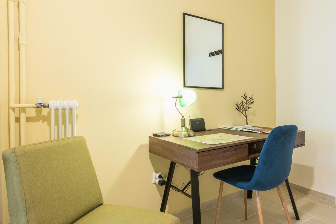Stylish Kerameikos Apartment By Cloudkeys Athens Exterior photo